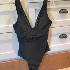 BLACK ONE PIECE SWIMSUIT NWOT